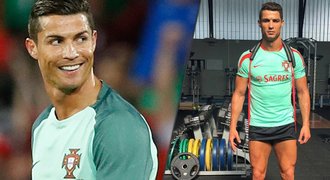 Ronaldo před bitvou na EURO? Ukázal stehna a vysvětlil, proč neslavil postup