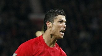 Ronaldo: popová hvězda a travestita!