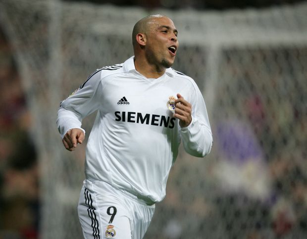 Ronaldo v dresu Realu Madrid Ronaldo v dresu Realu Madrid