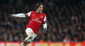 VIDEO: Génius Rosický! Úžasným pasem přihrál na první gól Arsenalu