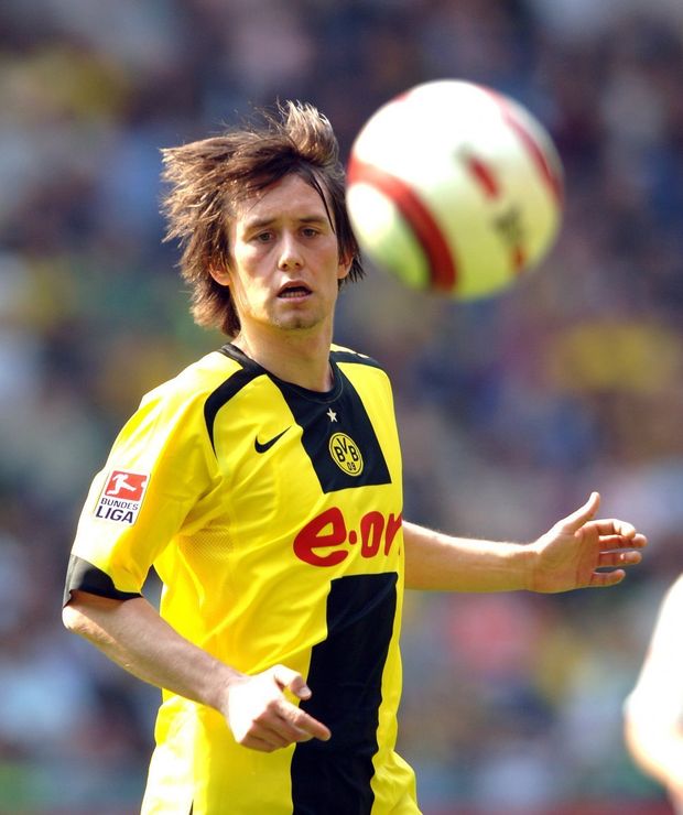 Tomáš Rosický (v dresu Dortmundu). Tomáš Rosický (v dresu Dortmundu).