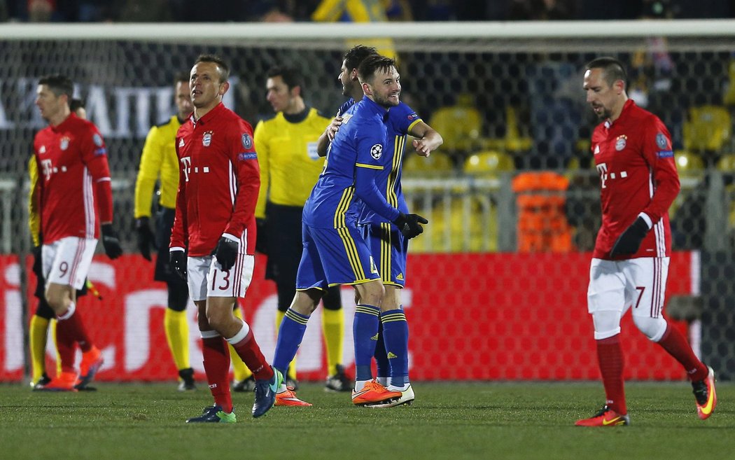 Fotbalisté Bayernu si z Ruska přivezli překvapivou porážku