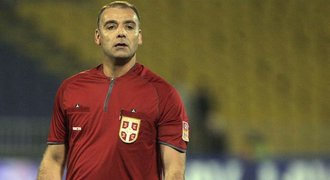 Srbský sudí v maléru: nařídil spornou penaltu, zatkla ho za to policie