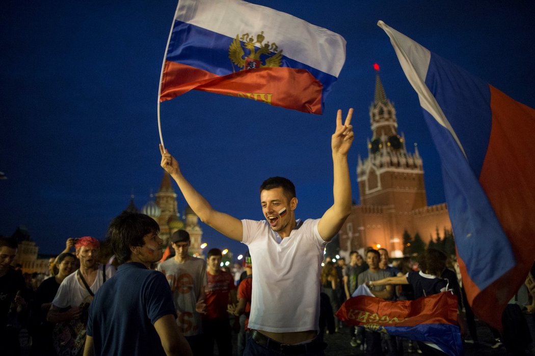 Celé Rusko slaví postup fotbalistů do čtvrtfinále mistrovství světa