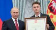 Alexander Golovin po úspěšném mistrovství světa, kdy obdržel vyznamenání od prezidenta Vladimira Putina