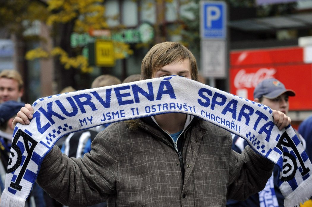 Sparta není v Ostravě populární. I to vyjadřuje klubová šála