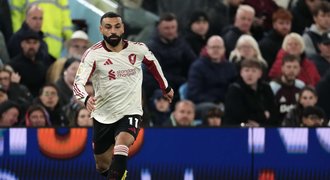 A my už jdeme do finále. Premier League slaví i počítá ztráty, o co jde v posledním kole? A my už jdeme do finále. Premier League slaví i počítá ztráty, o co jde v posledním kole?