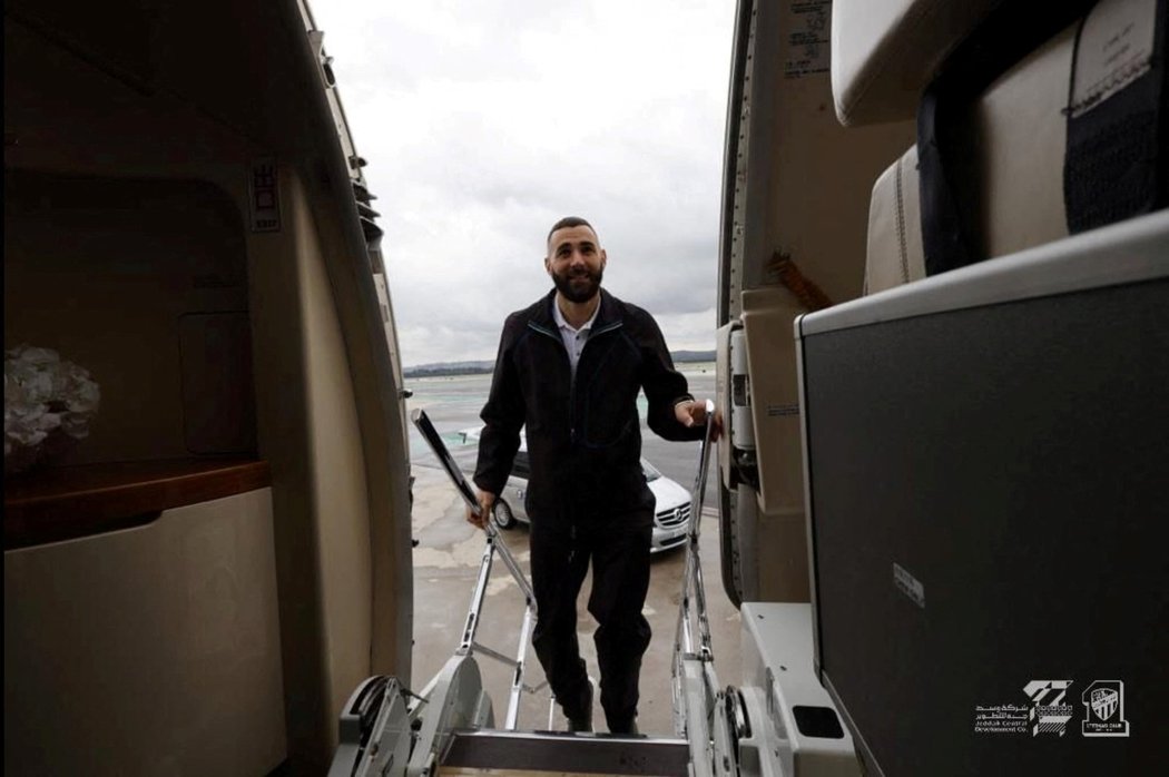 Karim Benzema na cestě do Saúdské Arábie
