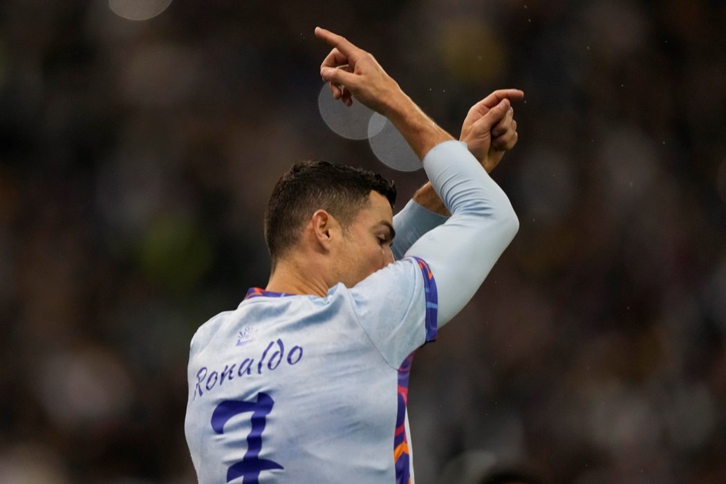 Cristiano Ronaldo slaví gól proti PSG