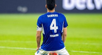 Schalke je pořád poslední, nepomohl ani nový trenér. Král zůstal v základu
