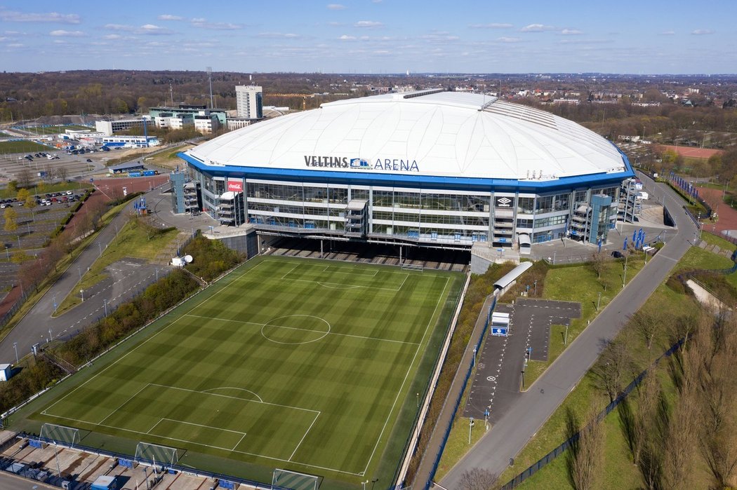 Na stadionu Schalke je prázdno, bundesliga se nehraje