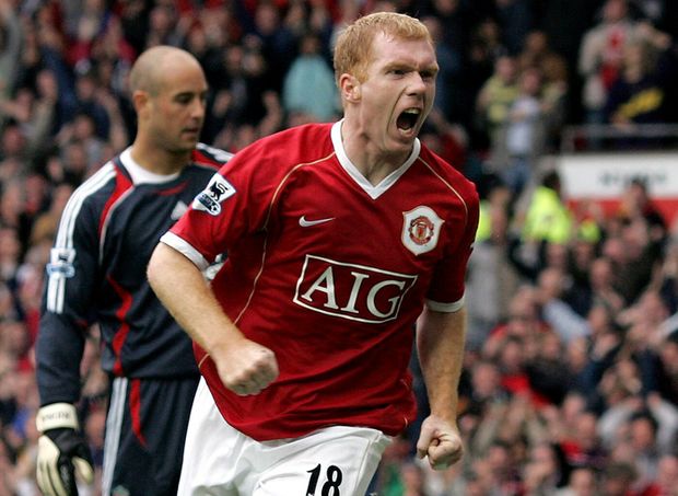 Paul Scholes v dresu Manchesteru United Paul Scholes v dresu Manchesteru United
