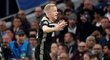 Donny van de Beek se raduje z první vstřelené branky v utkání s Tottenhamem