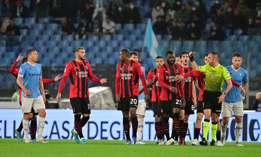 AC Milán vyhrál na hřišti Lazia 2:1