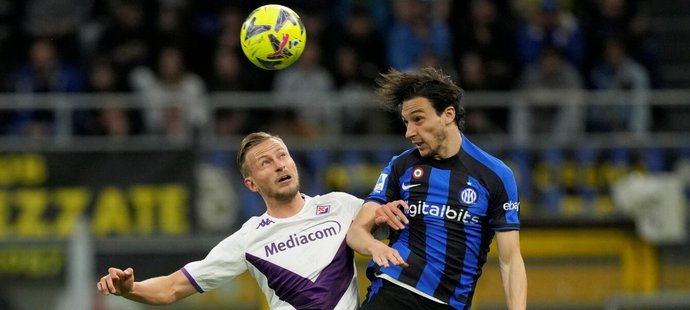Inter doma podlehl Fiorentině, Barák naskočil v závěru. Juventus vyhrál