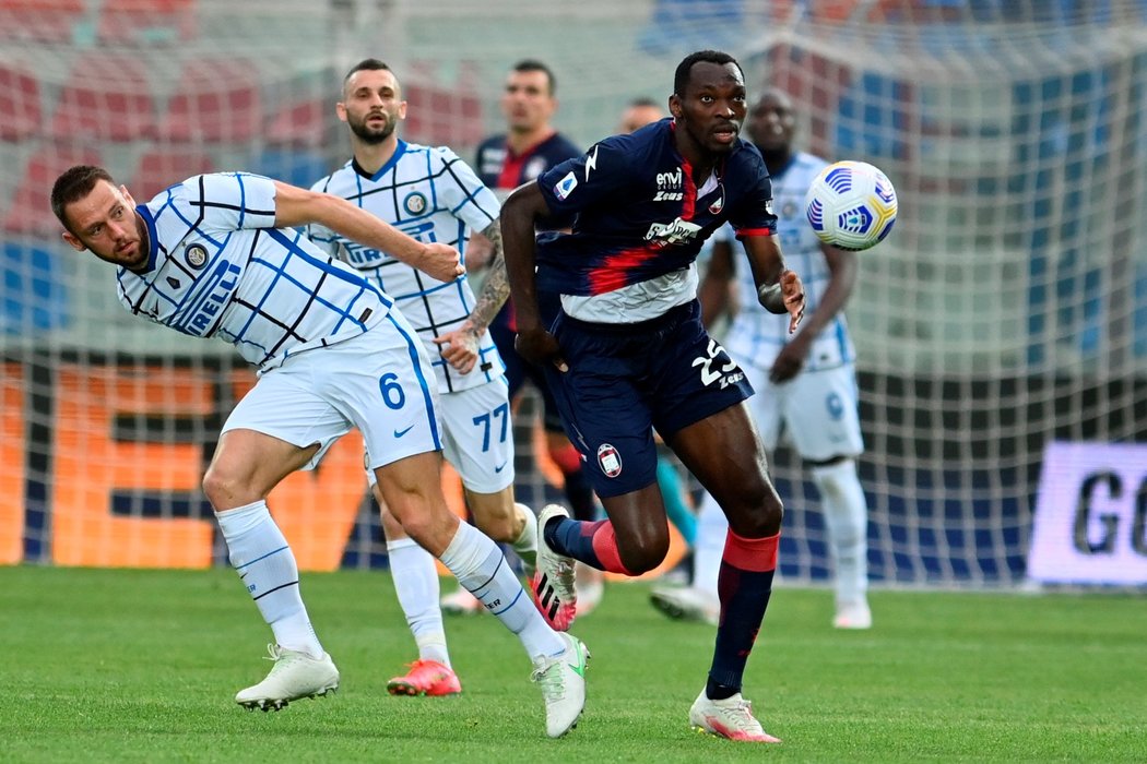 Crotone po prohře s Interem definitivně padá do Serie B