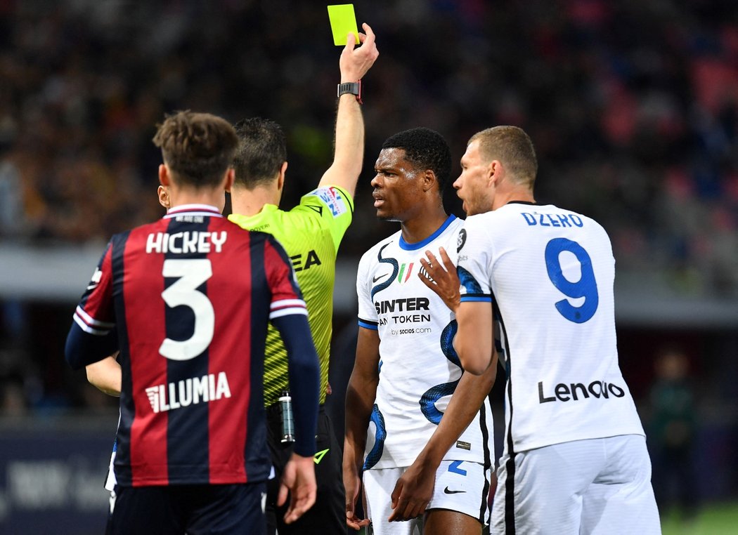 Inter padl v Boloni a zkomplikoval si boj o titul