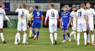 Olomoucká sebedestrukce. Je vůbec kádr složený na Jílkův fotbal?