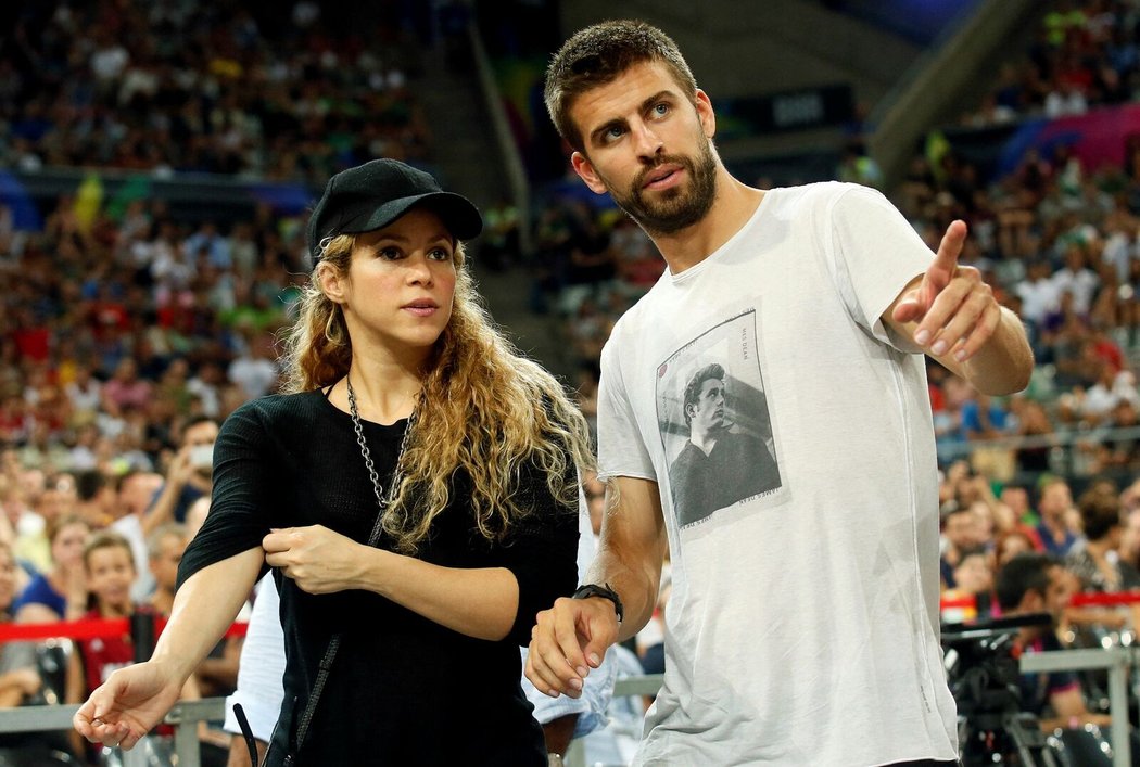 Zpěvačka Shakira a fotbalista Gérard Piqué se rozešli