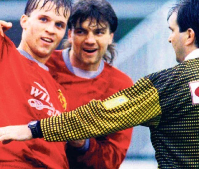 Fotbalista Petr Kocman (vpravo) v dobách, kdy válel v dresu Brna se spoluhráčem Patrikem Sieglem