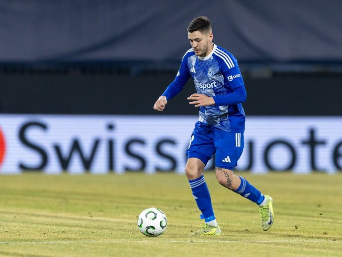 Spáčil mohl být v Brně, teď v největším zápase vymazal bundesligové borce. Tleská i Plšek Spáčil mohl být v Brně, teď v největším zápase vymazal bundesligové borce. Tleská i Plšek