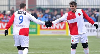 Silvestrovské derby ovládla Slavia, Spartu sestřelil Došek i Kuka