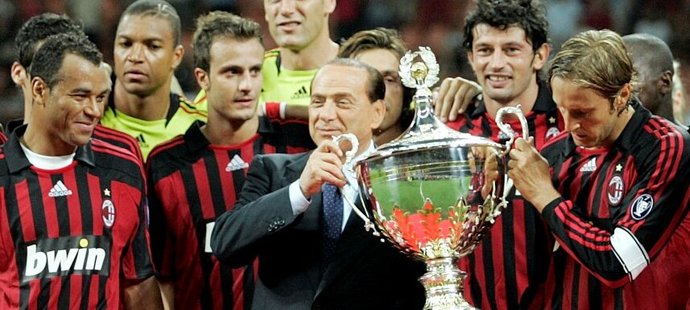 Odešel Silvio Berlusconi (86). Italský expremiér a bývalý majitel AC Milán podlehl leukémii
