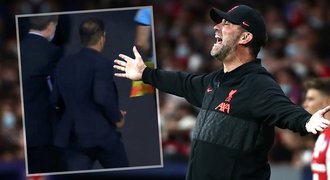 Emoce koučů v LM. Simeone utekl, Klopp sepsul reportéra: Nejsem idiot