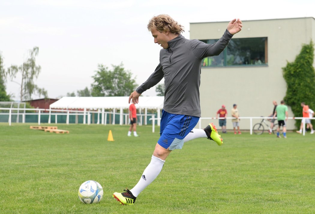 Pavel Nedvěd na tréninku Skalné před sobotním zápasem