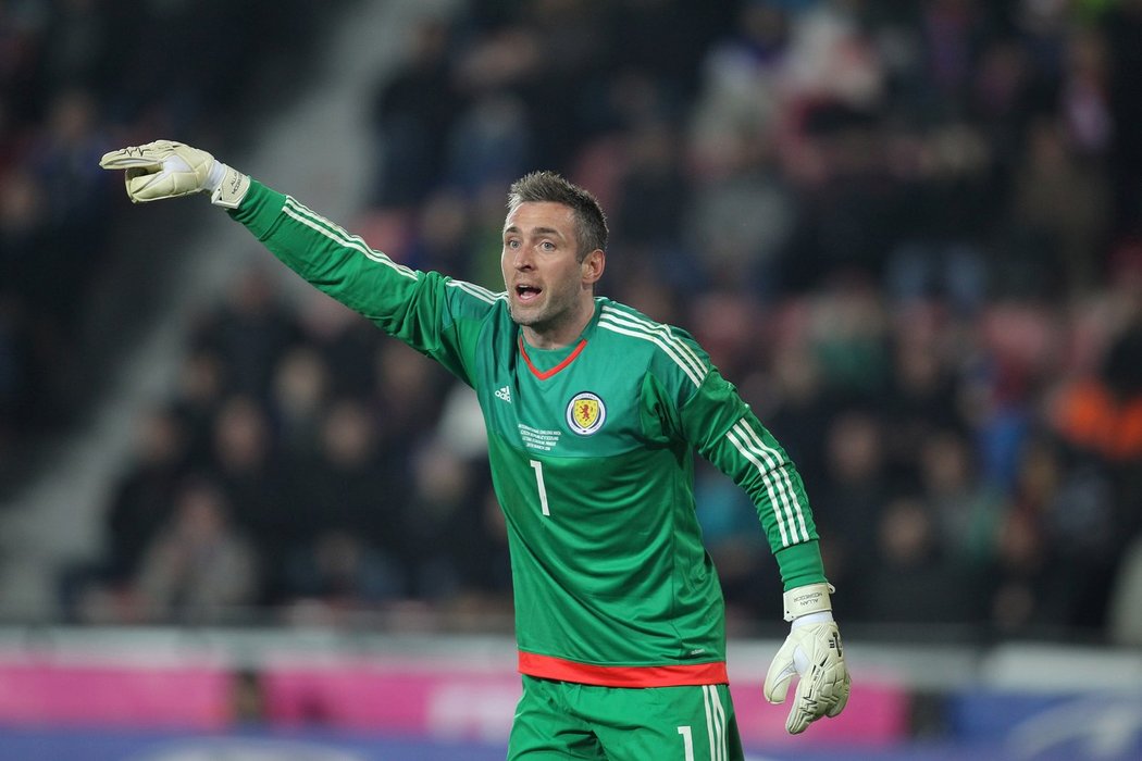 Skotský brankář Allan McGregor udržel proti Čechům čisté konto