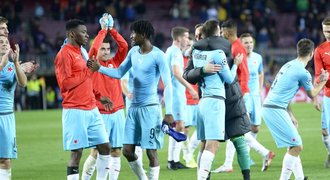 Wenger v úžasu ze Slavie: Nikdy jsem tohle neviděl. Barcelona byla poražena