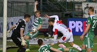 Vršovické derby bez titulu: mimořádný rekord, hrdina v bráně a vzkaz vládě