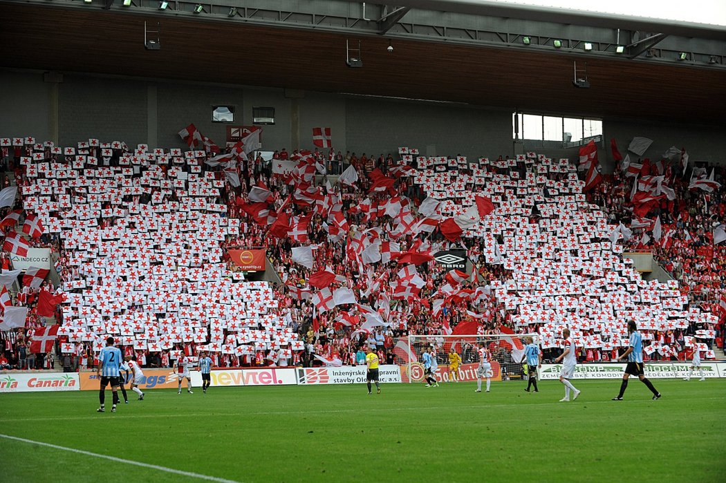 fanoušci Slavie opět vytvořili skvělou atmosféru.