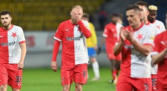 Ruka byla vidět až z Klínovce, Slavia zklamala. Sparta, to je jiný kafe