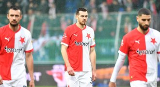 Slavia pod peřinou. Tvrdík poslal komisi seznam, odklad derby nechce