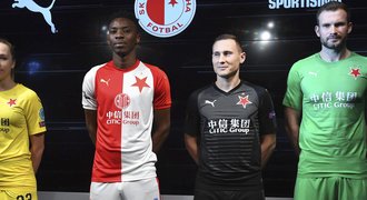 Klasika, venkovní černá i „čínská“ zelená. Slavia představila nové dresy