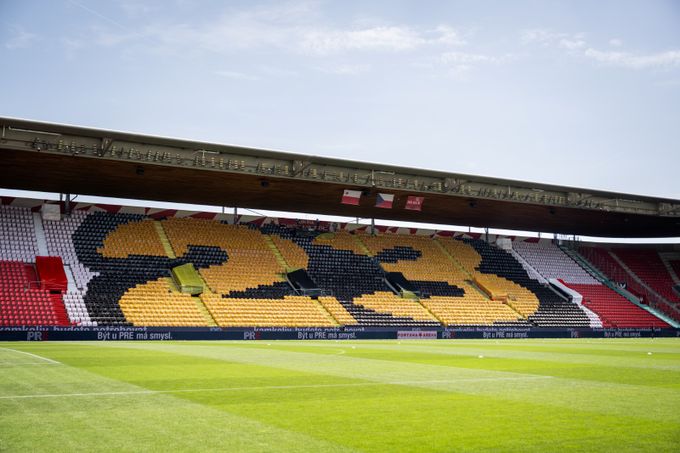 Oslavy titulu ONLINE: Slavia převezme pohár, choreo bude i bez fanoušků Oslavy titulu ONLINE: Slavia převezme pohár, choreo bude i bez fanoušků