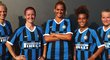 Česká fotbalistka Eva Bartoňova (druhá zleva) přestoupila ze Slavie do Interu Milán