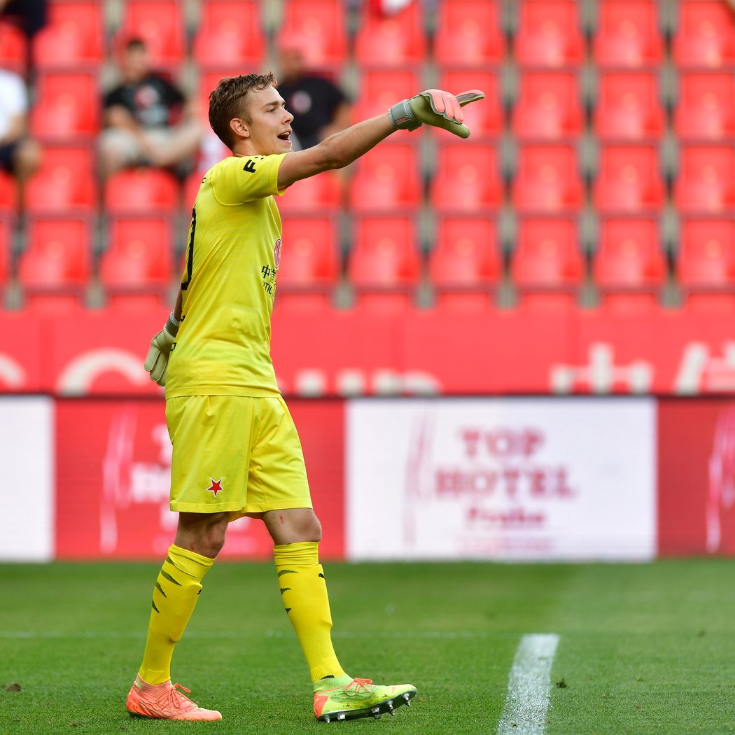 Mladík Jakub Markovič v brance Slavie