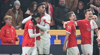 SESTŘIH: Slavia - Baník 3:1. Bod za Plzní, zářil Jurásek. Gól s kaňkou