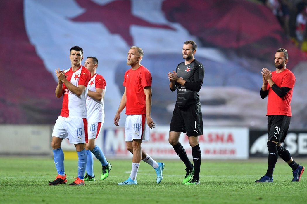 Hned 10 hráčů současného kádru Slavie zažilo jak tažení do čtvrtfinále Evropské ligy 2018/2019, tak účast ve skupině Ligy mistrů 2019/2020. Patří mezi ně Kúdel, Bořil, Van Buren, Kolář i Kovář