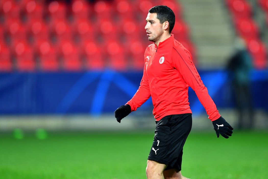 Nicolae Stanciu během tréninku Slavie před zápasem Ligy mistrů s Interem Milán