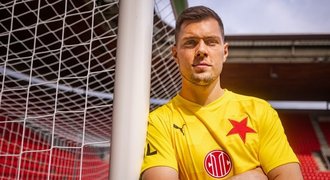 Slavia získala Mandouse. Brankář ze Sigmy podepsal dlouholetou smlouvu