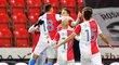 Radost fotbalistů Slavie po brance do sítě Mladé Boleslavi