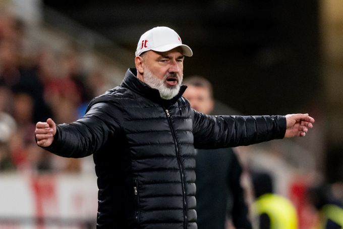Trpišovský: Provod v základu? Možná jsme udělali chybu. Na pravé straně se trápíme Trpišovský: Provod v základu? Možná jsme udělali chybu. Na pravé straně se trápíme