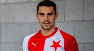 Stanciu v dresu Slavie, upsal se na čtyři roky. Agent děkuje Tvrdíkovi