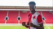 Nigerijský útočník Peter Olayinka přestoupil do Slavie