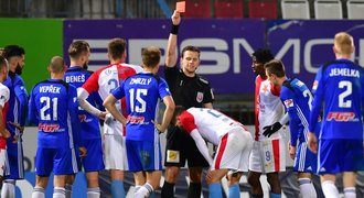 SESTŘIH: Olomouc - Slavia 0:0. Vyloučení hostů, lídr udržel alespoň bod