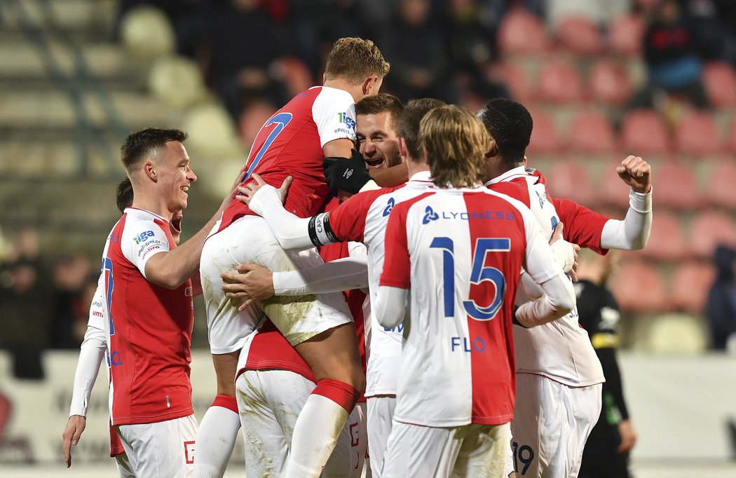 Slavia se proti Příbrami radovala z gólu hned osmkrát