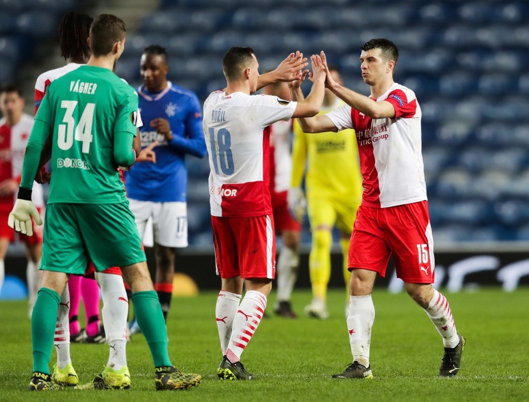 Slávistická obrana na půdě Rangers neinkasovala